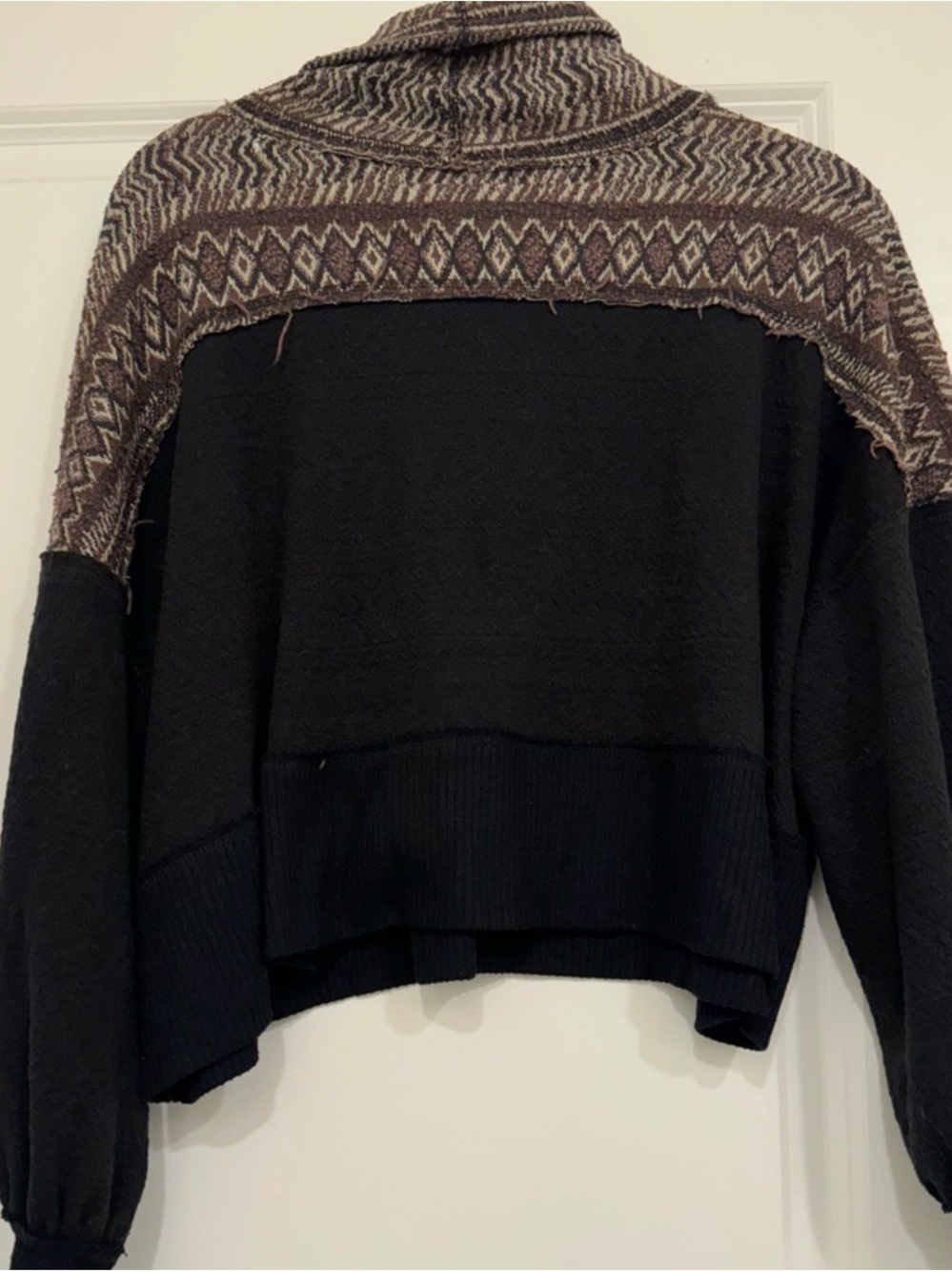 Free People "At the lodge" turtle neck size small . - Picture 7 of 7